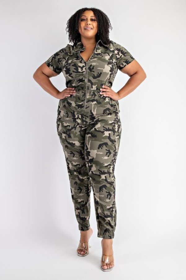 LIMITED COLLECTION Plus Size Black & Green Camo Side Panel